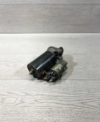 BMW 3 E90 E91 Starter motor 7505979