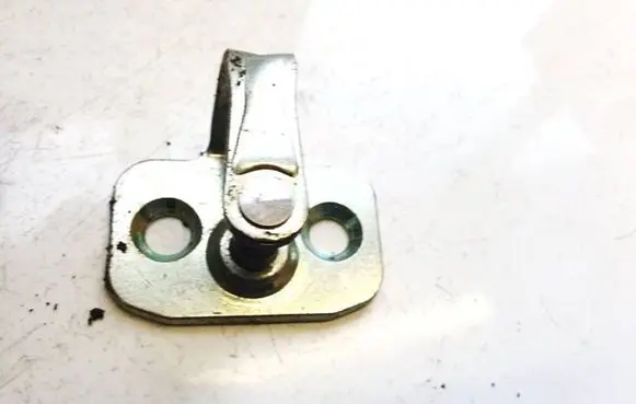 Chevrolet Captiva Front door lock loop/hook striker 