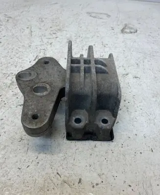 Ford Transit Engine mount bracket G3160266 6082 18T601
