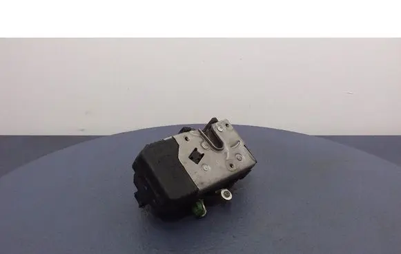 Opel Meriva A Front door lock 13154791