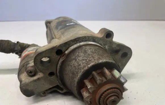 Nissan X-Trail T30 Starter motor