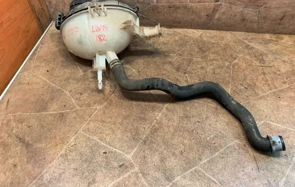 Mercedes-Benz E C207 W207 Coolant expansion tank/reservoir A0005840807