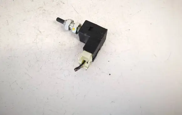 KIA Sorento Brake pedal sensor switch