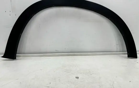 BMW X5 E70 Front arch trim 7158428