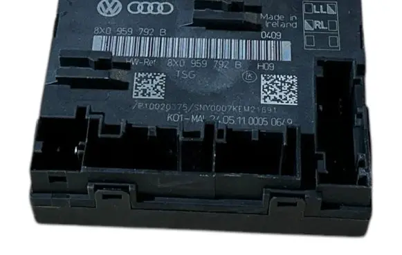 Audi A1 Door control unit/module 8X0959792B