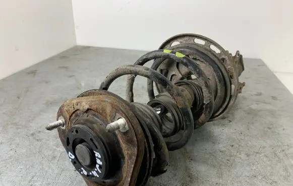 Toyota RAV 4 (XA30) Front shock absorber with coil spring
