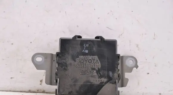 Toyota Prius (XW20) Keyless (KESSY) go control unit/module 8999047023