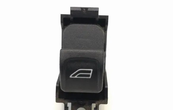 Volvo XC70 Electric window control switch 30773273 03453410