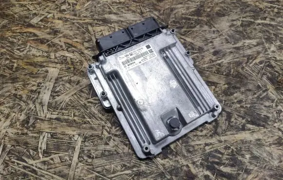 Jaguar XE Engine control unit/module HX7314C568BB