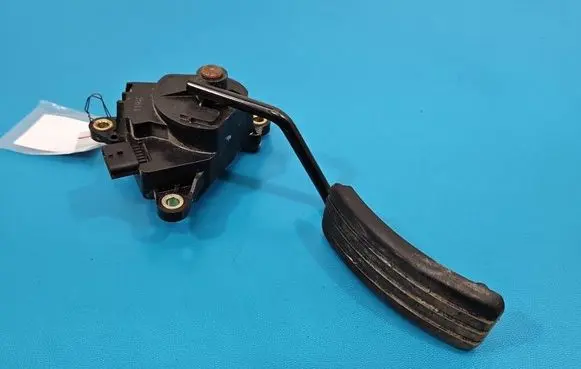 Renault Scenic II - Grand scenic II Accelerator throttle pedal 8200159647 IMPRK1585639