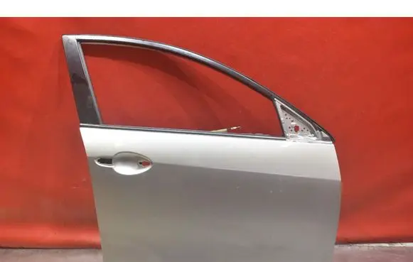 Mazda 3 II Front door 