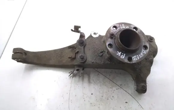 BMW 5 F10 F11 Front wheel hub