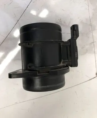 Audi A3 S3 8V Mass air flow meter 04L906461B 5WK98102