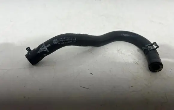 Volkswagen Taigo Engine coolant pipe/hose 05E121064