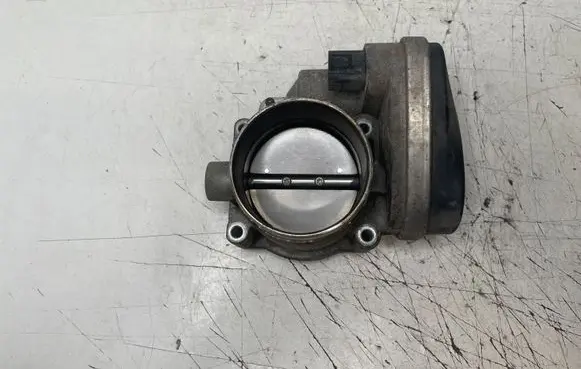 BMW X5 E53 Throttle valve 7502445