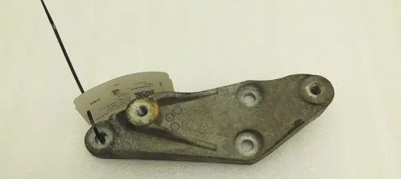 Mini Cooper Countryman R60 Engine mounting bracket 7812623 11117812623