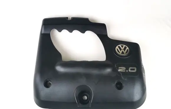 Volkswagen Golf IV Engine cover (trim) 06A103925S PA6GF10M20
