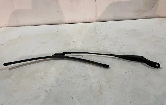 Citroen Berlingo Front wiper blade arm 