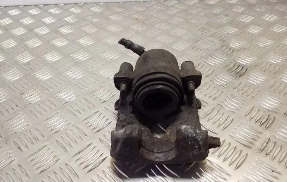 Volkswagen Golf IV Front brake caliper