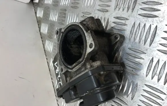 Audi A4 S4 B8 8K EGR valve 03L131501E