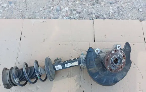 Volkswagen Golf VII Front wheel hub spindle knuckle 5Q0407258