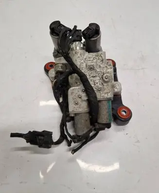 BMW 5 F10 F11 Active stabilizer control/valve assembly 6775258