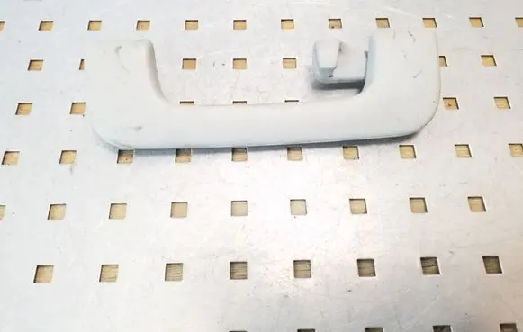 Audi A4 S4 B7 8E 8H Rear interior roof grab handle 8E0857608