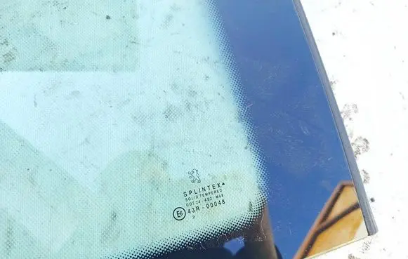 Peugeot 307 Rear side window AS2