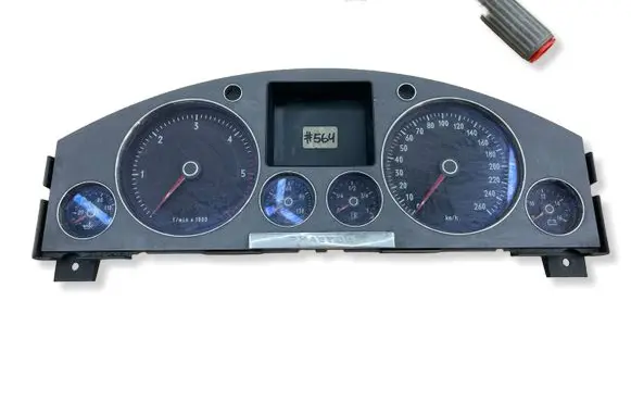 Volkswagen Phaeton Speedometer (instrument cluster) 3D0920885K