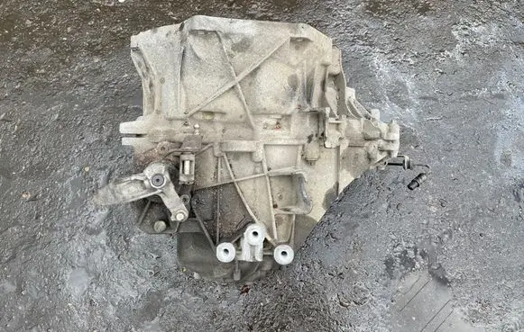 BMW X1 F48 F49 Manual 6 speed gearbox 8635912