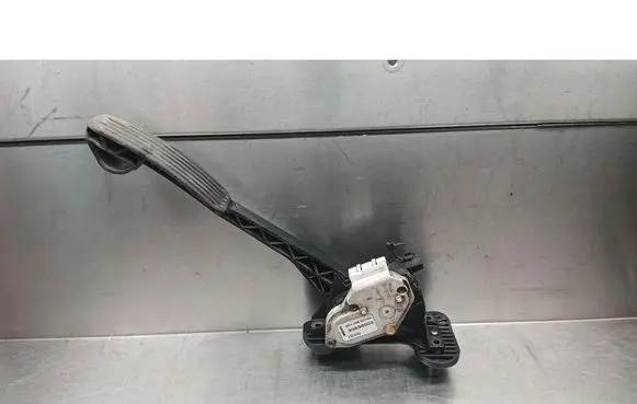 Volvo V70 Accelerator pedal position sensor 30636003