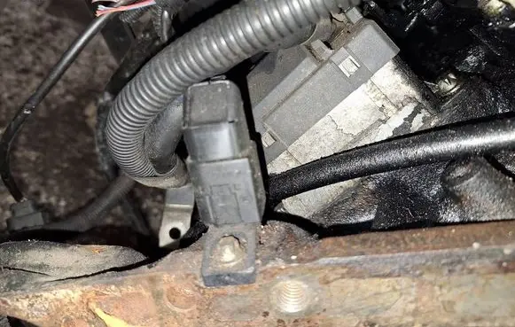 Mercedes-Benz C W203 Crankshaft position sensor