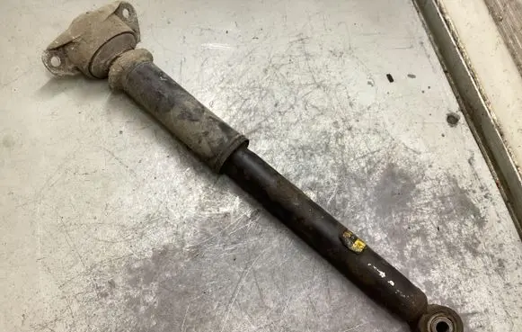 Rear shock absorber/damper