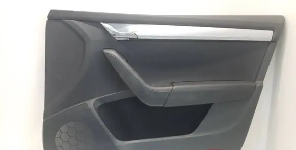 Skoda Octavia Mk3 (5E) Front door card panel trim 5E0867664 5E1867012