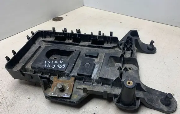 Volkswagen Golf VI Battery tray 1K0915333