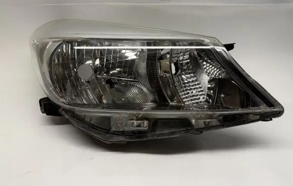 Toyota Yaris Headlight/headlamp