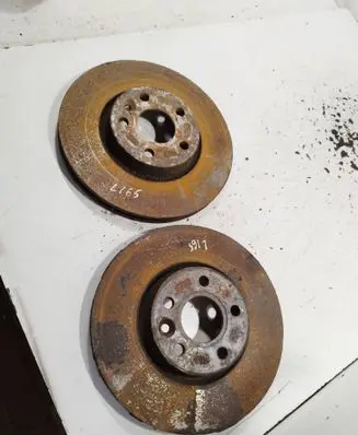 Volvo V70 Front brake disc