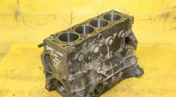 Suzuki Grand Vitara II Engine block RHW