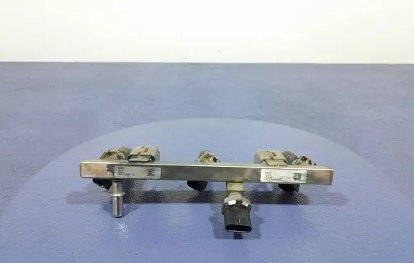 Ford Focus Fuel main line pipe HX7G9H487AC