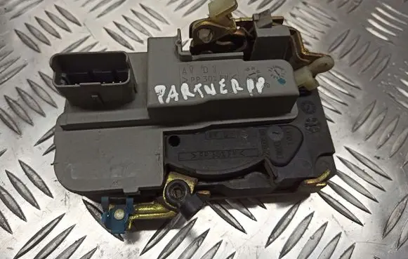 Peugeot Partner Front door lock 