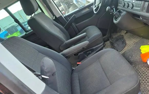 Volkswagen Transporter - Caravelle T6 Seat set 