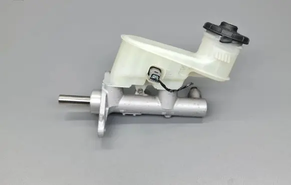 Honda Accord Master brake cylinder