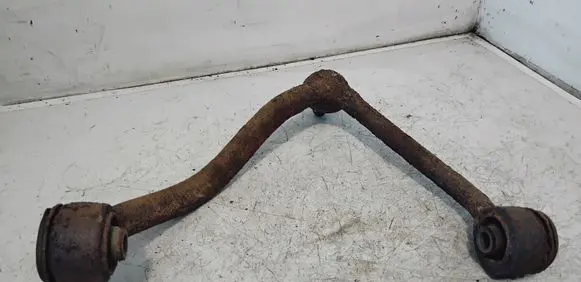 KIA Sorento Front lower control arm/wishbone