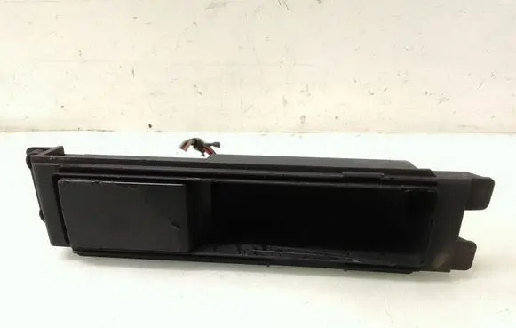 Audi A3 S3 8P Cigarette lighter front