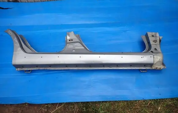 Suzuki Swift II Sill