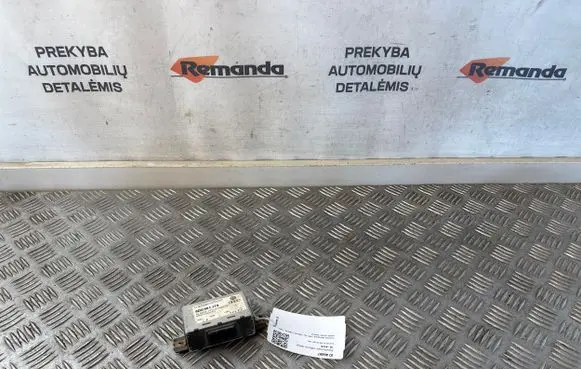 Audi A4 S4 B5 8D Alarm control unit/module 8D0951173