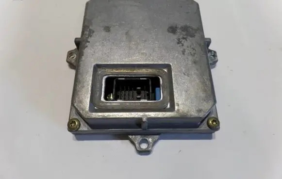 Audi TT Mk1 Xenon control unit/module 1307329066R8