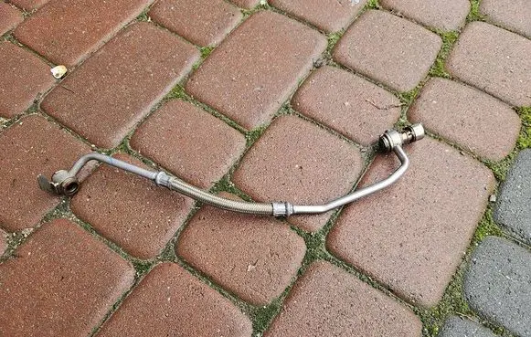 Citroen Berlingo Turbo turbocharger oiling pipe/hose 9832803480-
