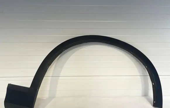 BMW X3 F25 Front arch trim 7210082