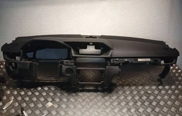 Mercedes-Benz E W212 Dashboard 21036082